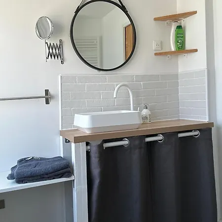Le Refuge Apartment *